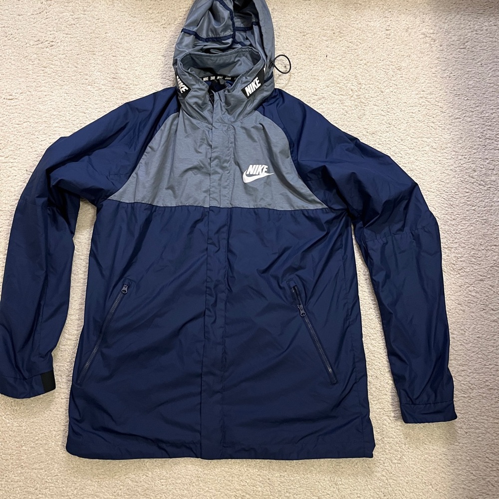 Nike Blue and Gray Jacket AV-15 Men’s medium Wind Breaker.